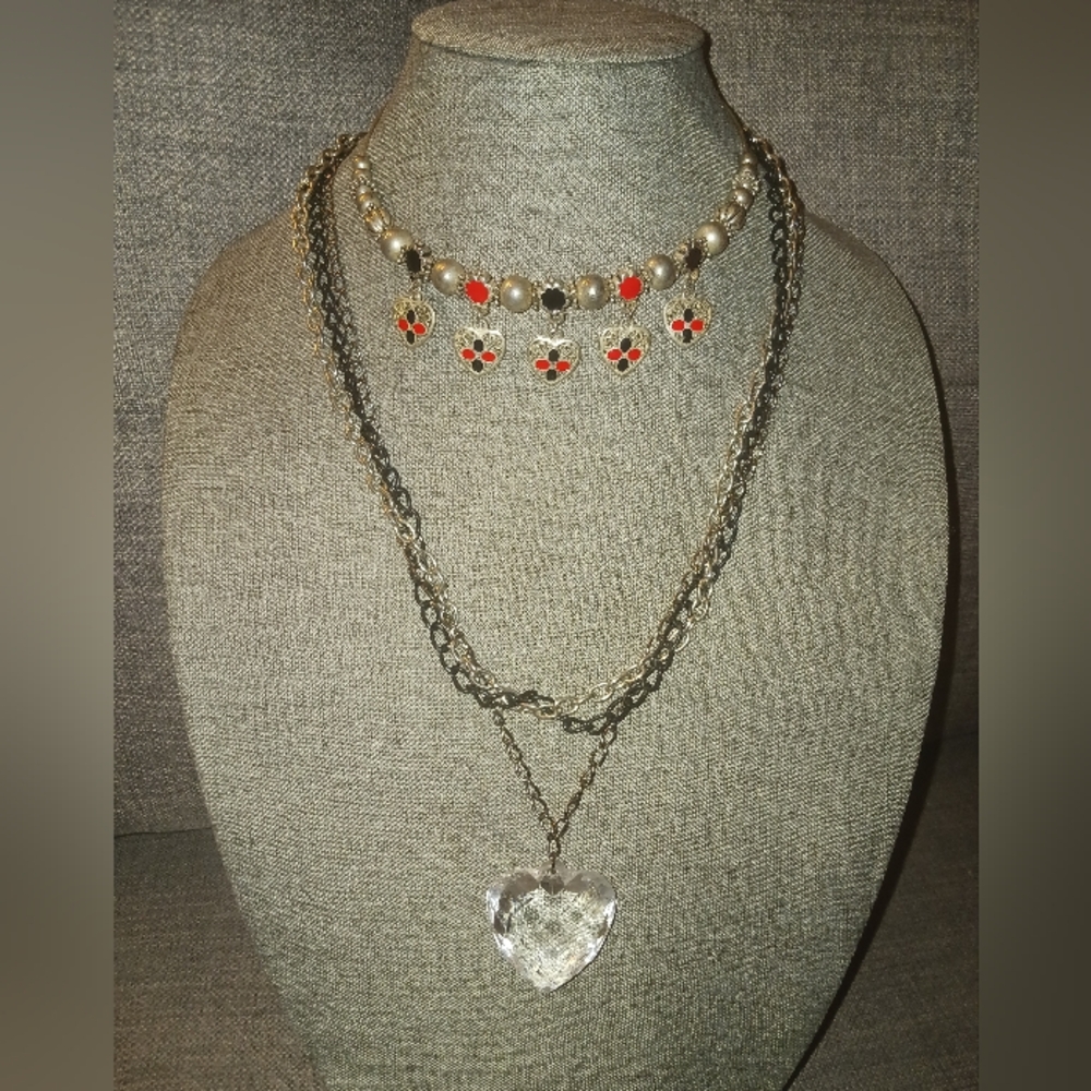 HEARTS- 2 Unique Cards Heart Necklaces